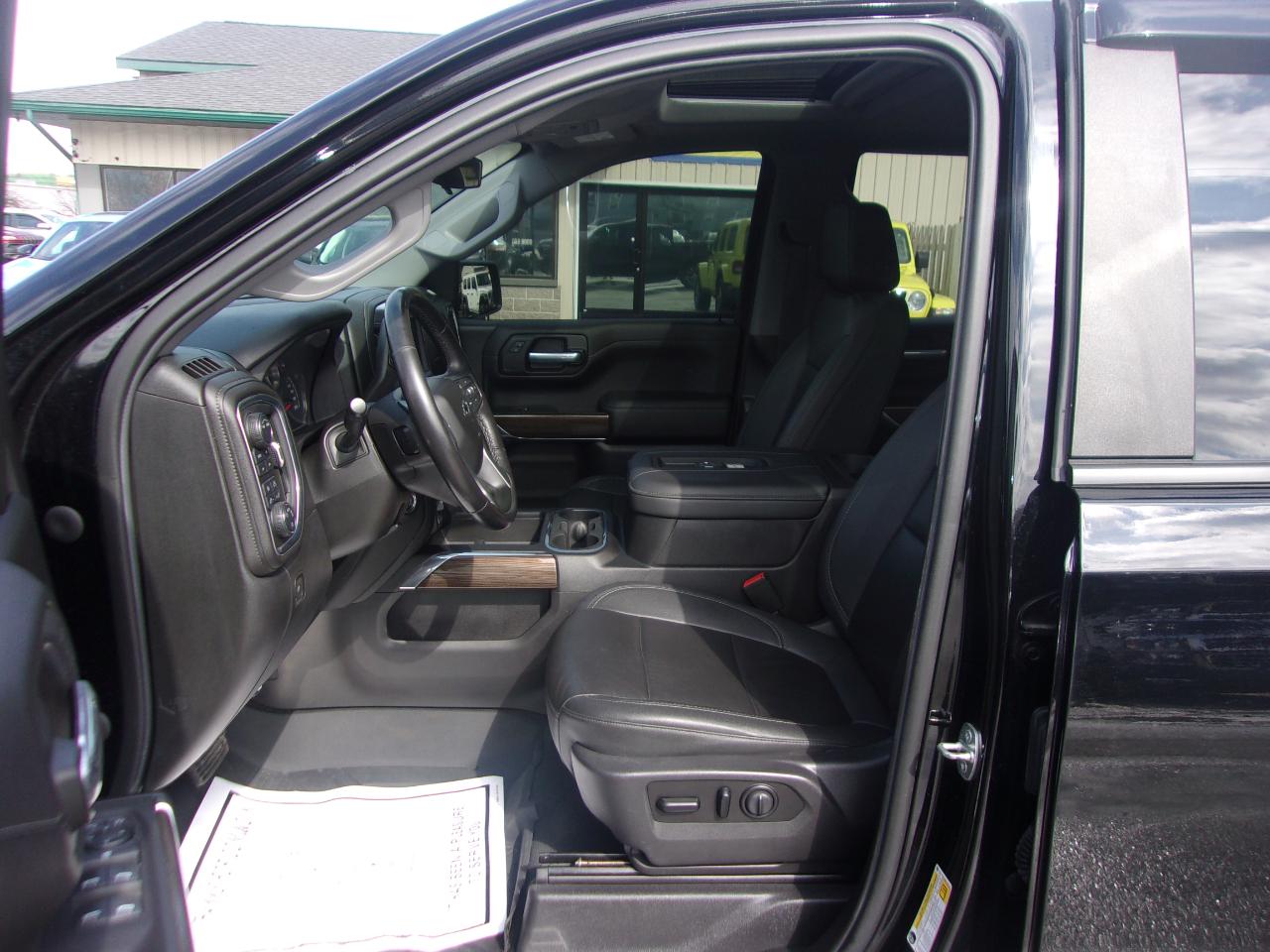 Chevrolet Silverado 1500 4WD Crew Cab 147" RST 2021