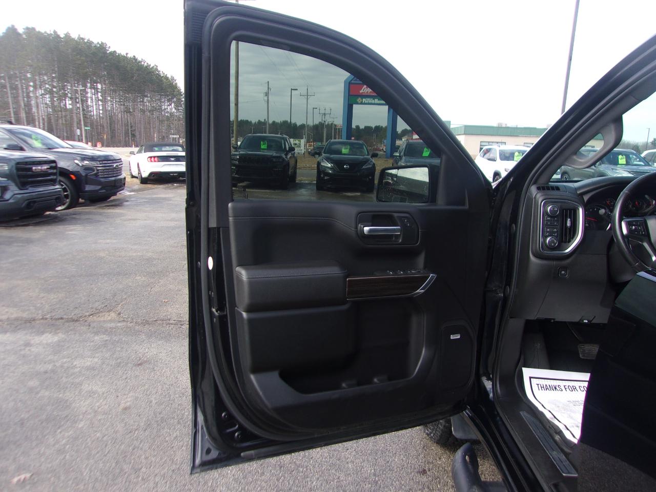 Chevrolet Silverado 1500 4WD Crew Cab 147" RST 2021