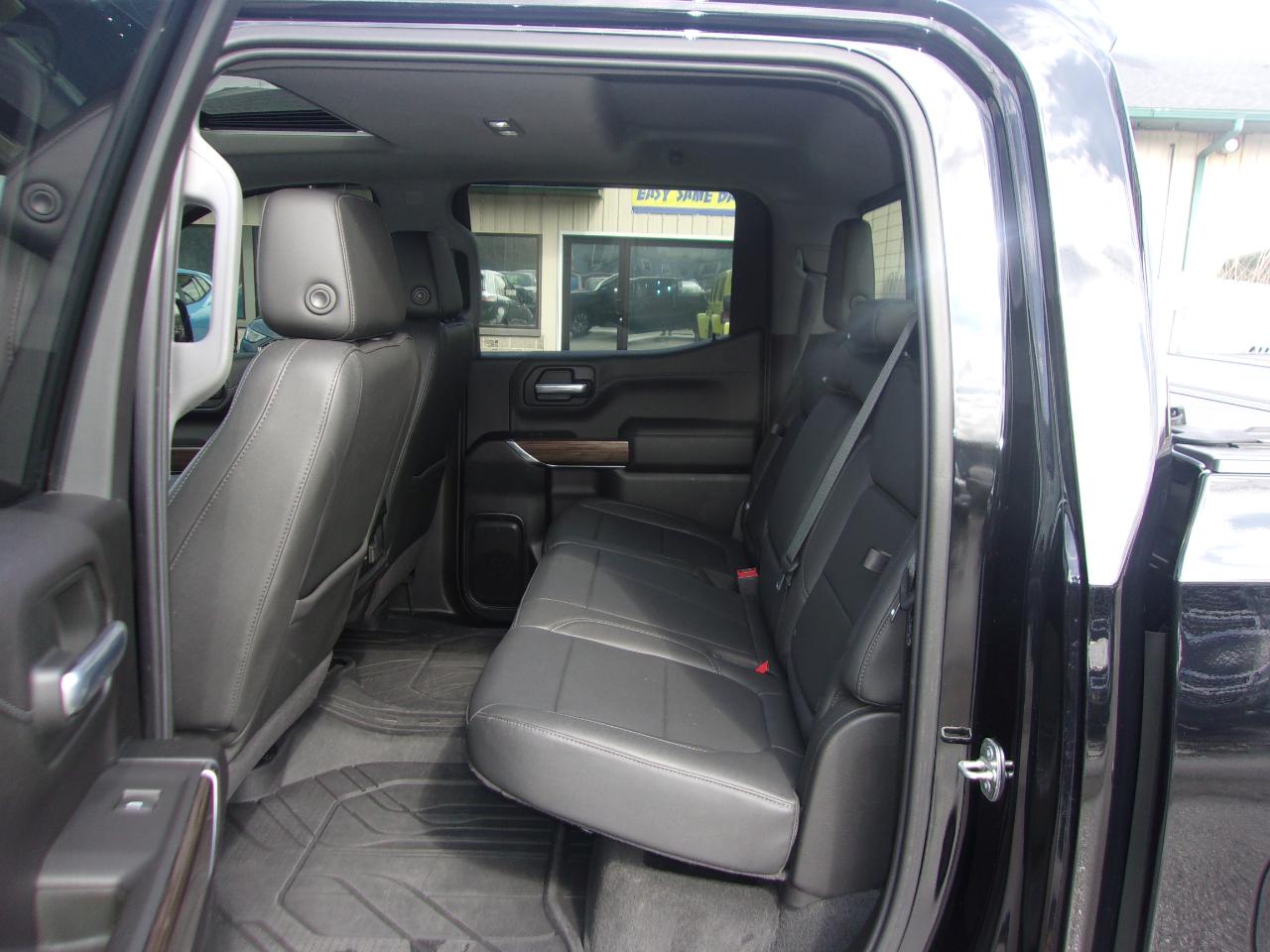 Chevrolet Silverado 1500 4WD Crew Cab 147" RST 2021