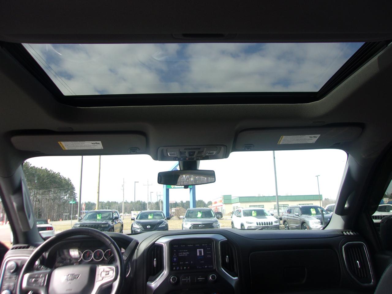 Chevrolet Silverado 1500 4WD Crew Cab 147" RST 2021