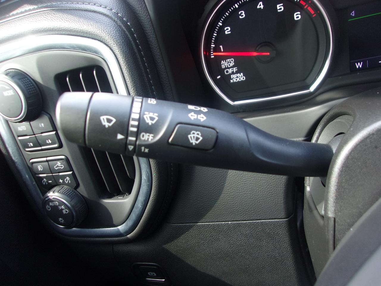 Chevrolet Silverado 1500 4WD Crew Cab 147" RST 2021