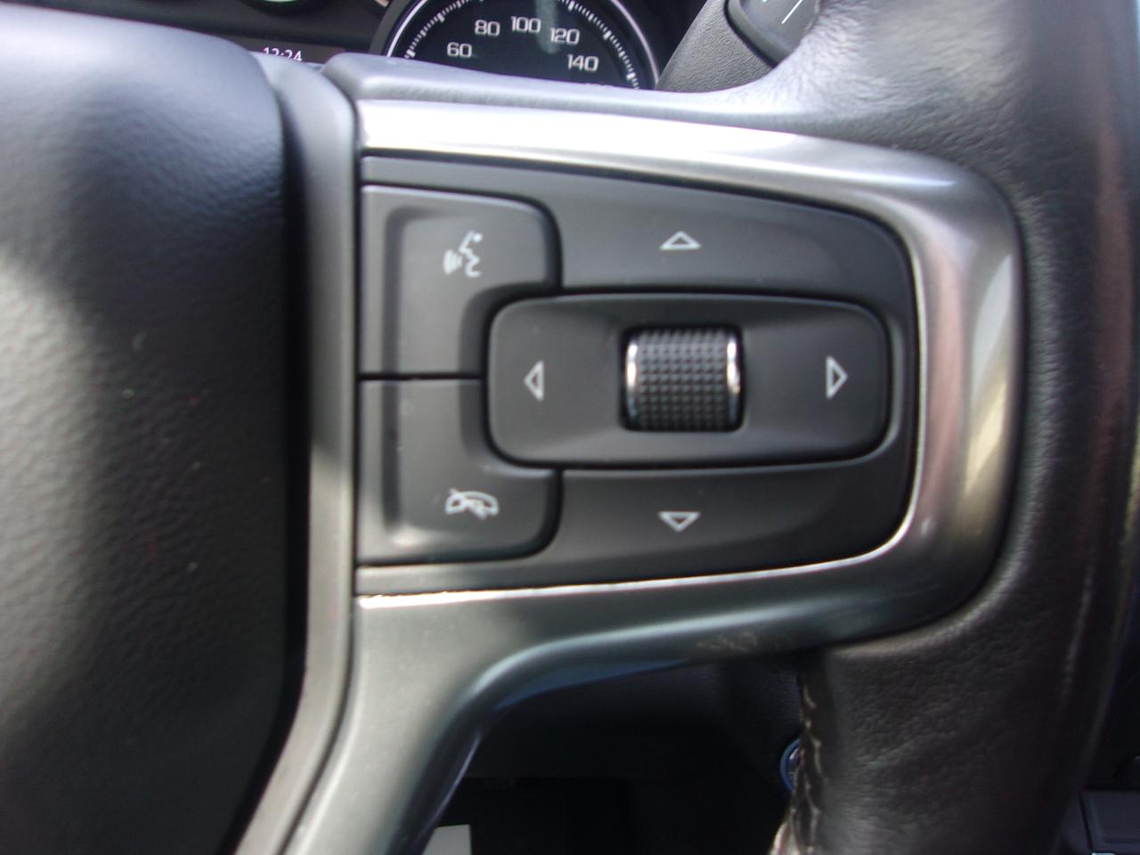 Chevrolet Silverado 1500 4WD Crew Cab 147" RST 2021