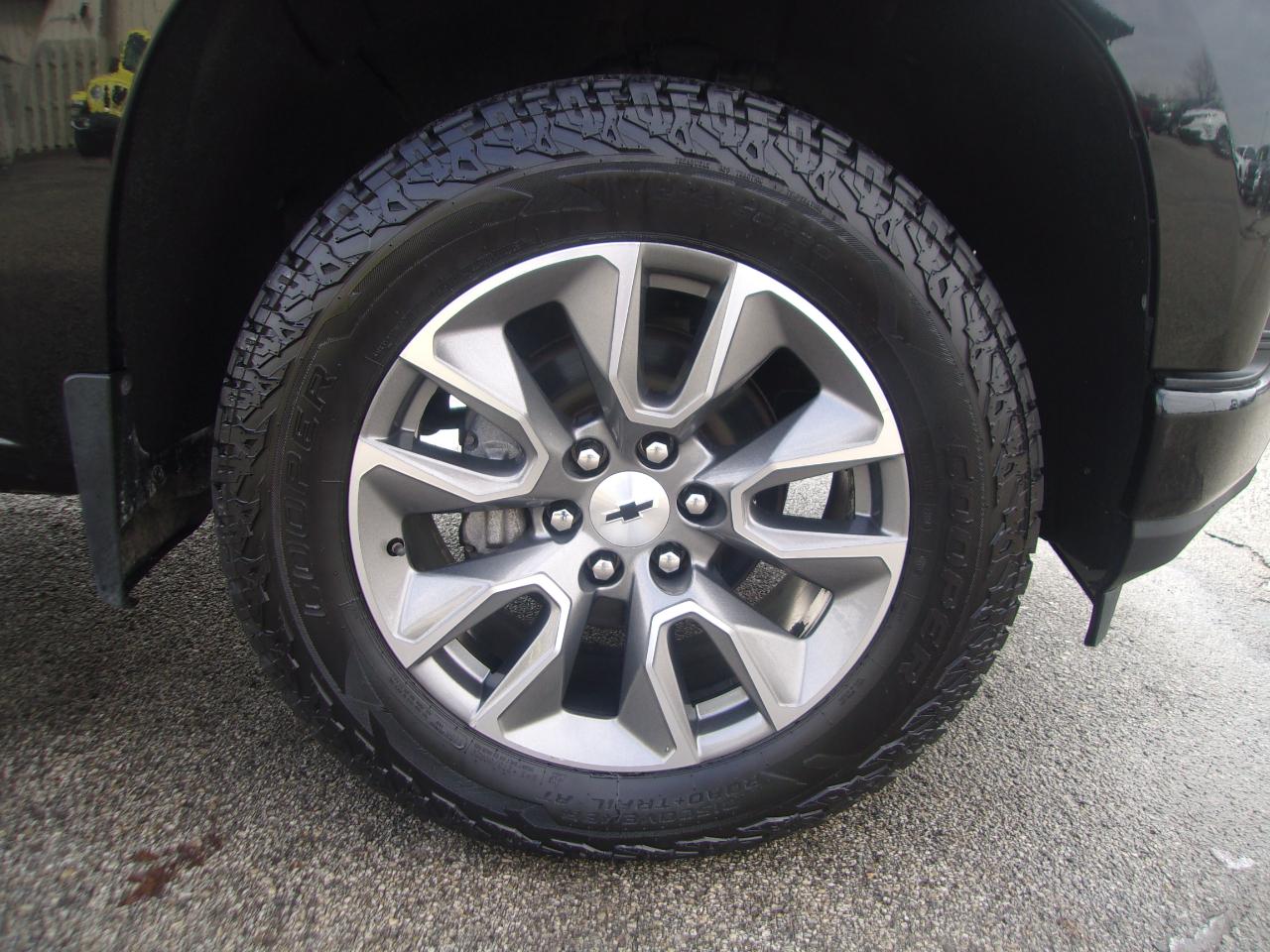 Chevrolet Silverado 1500 4WD Crew Cab 147" RST 2021