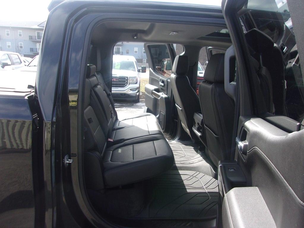 Chevrolet Silverado 1500 4WD Crew Cab 147" RST 2021