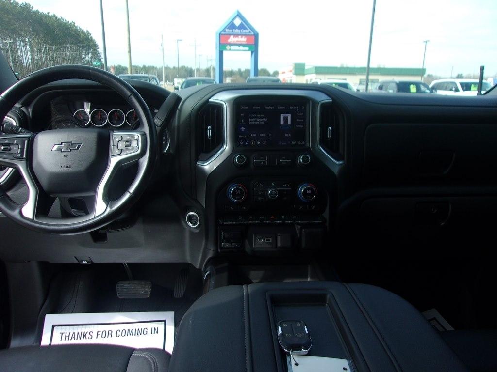 Chevrolet Silverado 1500 4WD Crew Cab 147" RST 2021