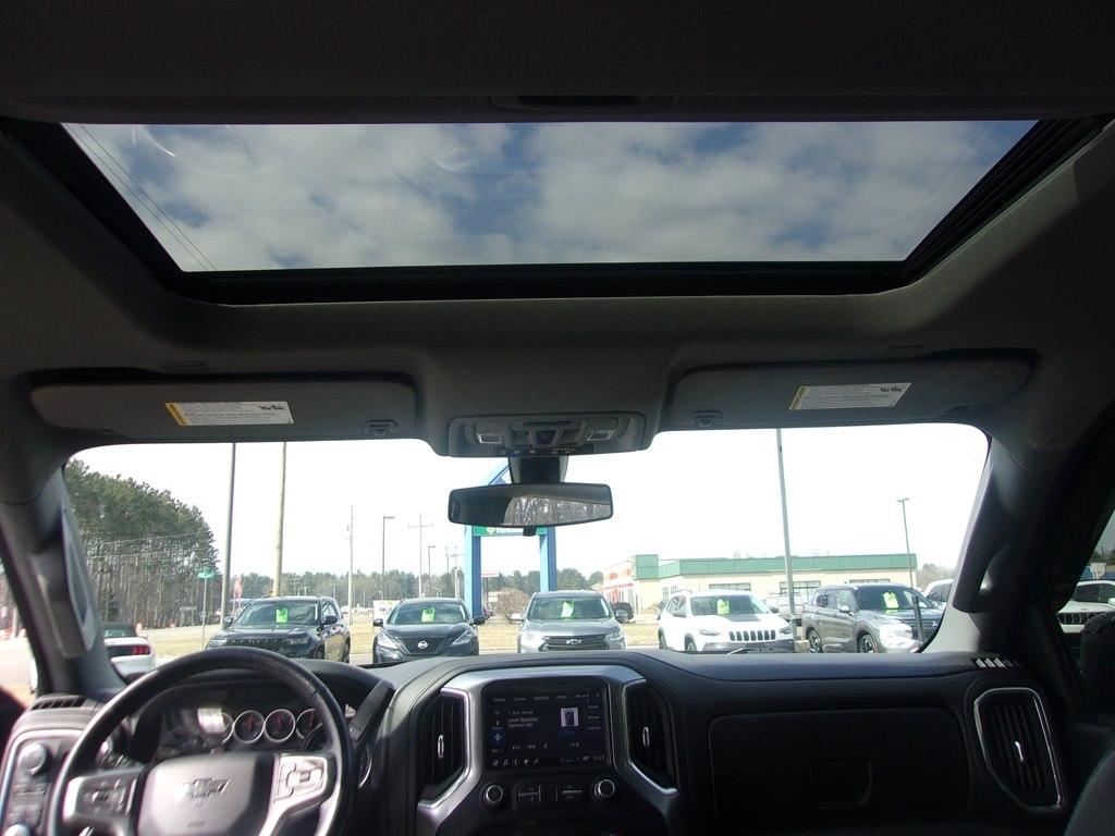 Chevrolet Silverado 1500 4WD Crew Cab 147" RST 2021