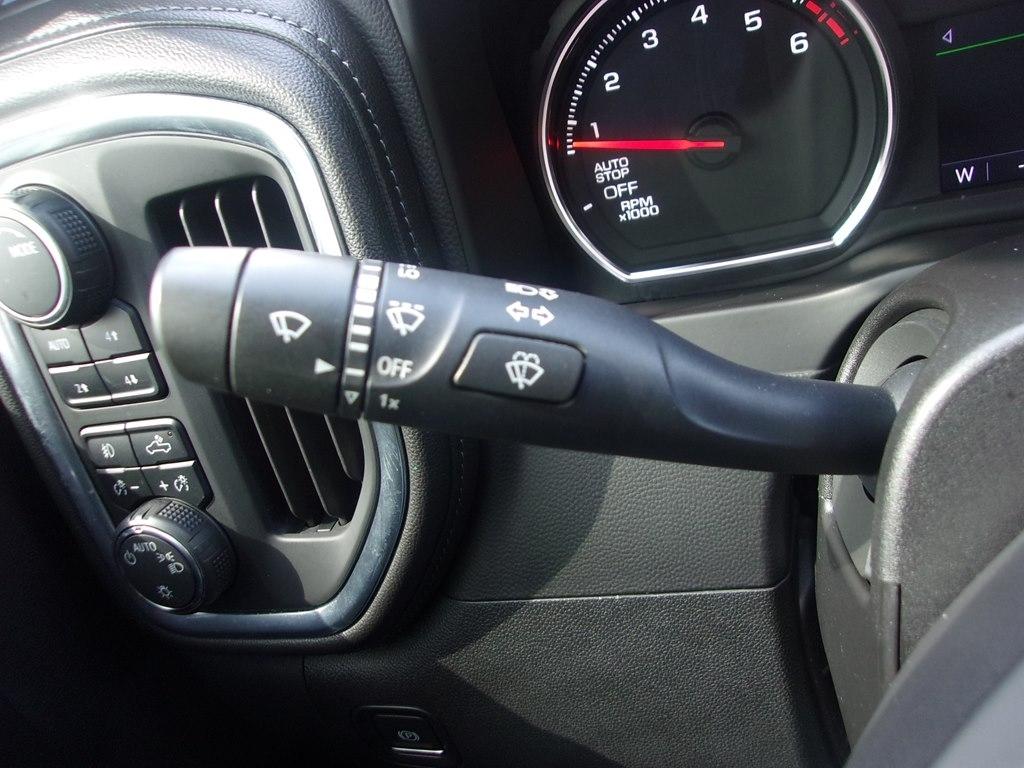 Chevrolet Silverado 1500 4WD Crew Cab 147" RST 2021