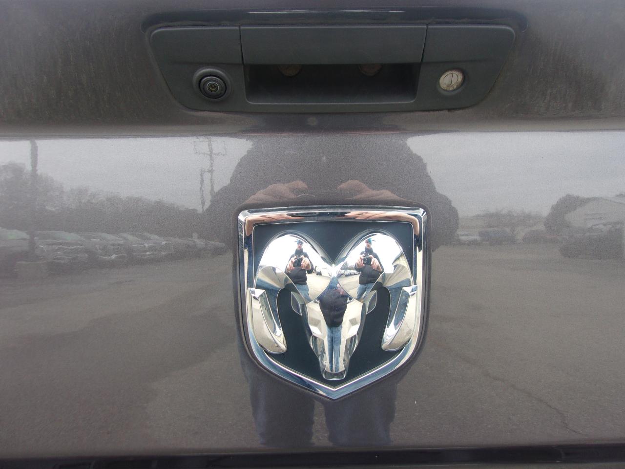 RAM 1500 4WD Crew Cab 140.5" Laramie 2017