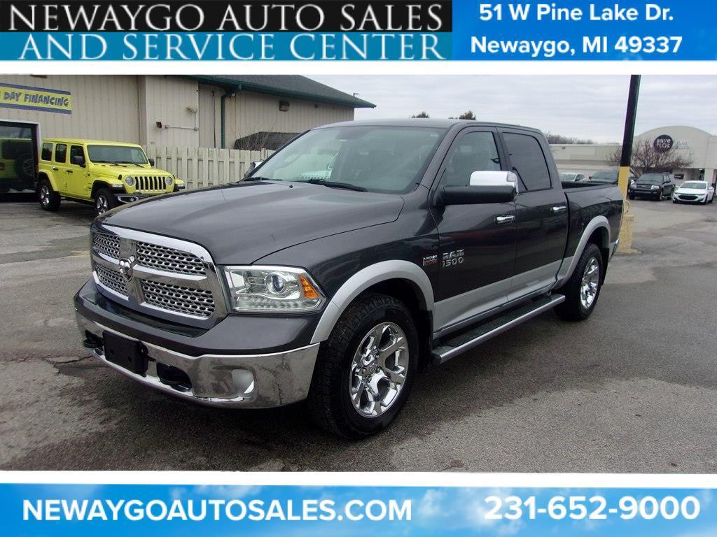 2017 RAM 1500 4WD Crew Cab 140.5" Laramie