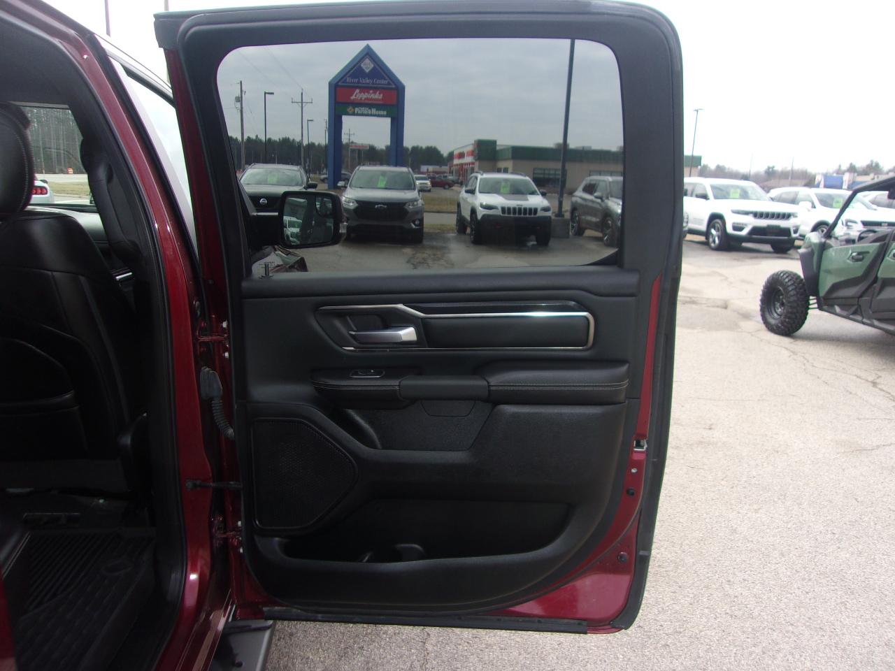 RAM 1500 Sport 4x4 Crew Cab 5'7" Box 2019