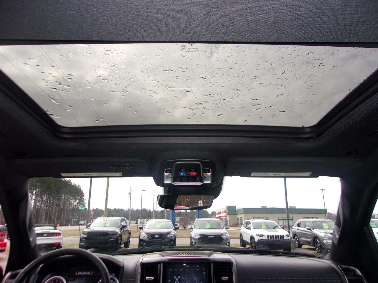 RAM 1500 Sport 4x4 Crew Cab 5'7" Box 2019