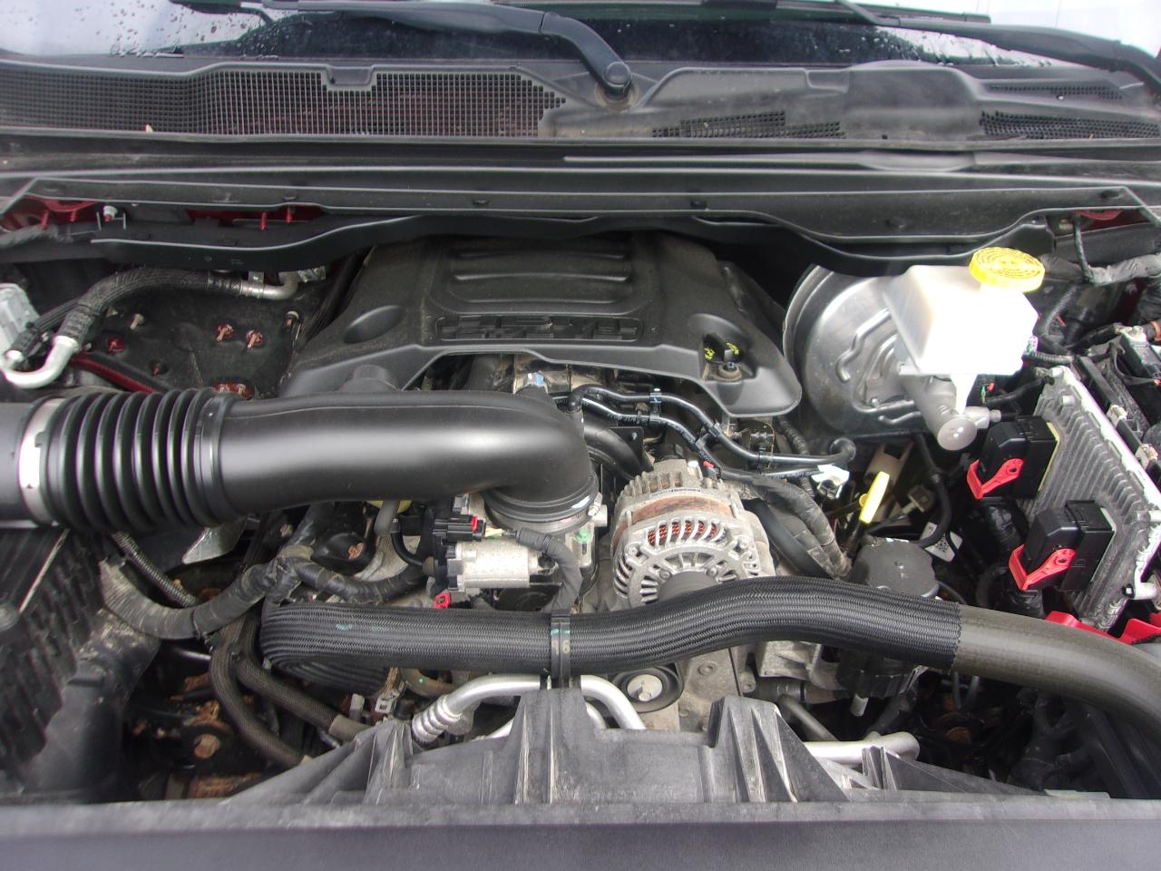 RAM 1500 Sport 4x4 Crew Cab 5'7" Box 2019