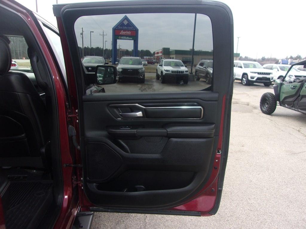 RAM 1500 Sport 4x4 Crew Cab 5'7" Box 2019