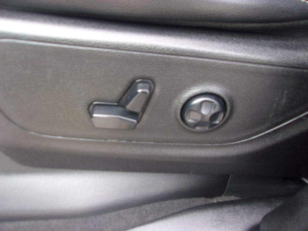 RAM 1500 Sport 4x4 Crew Cab 5'7" Box 2019