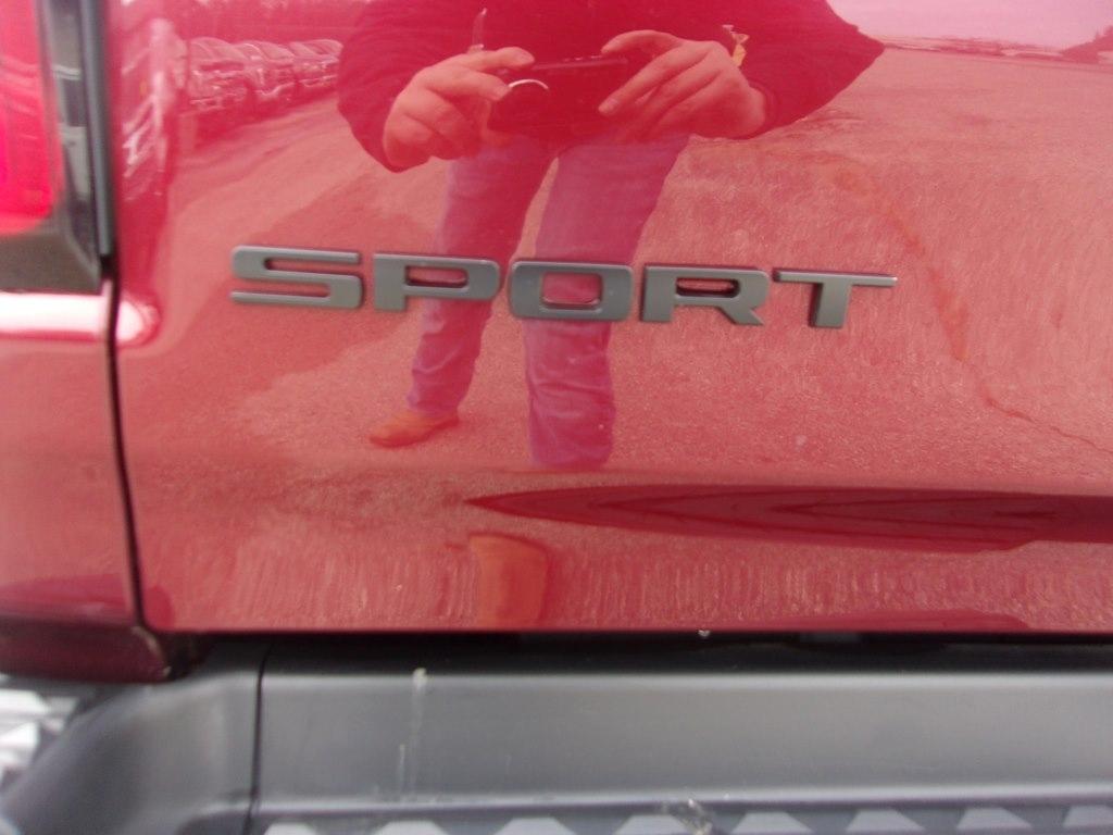 RAM 1500 Sport 4x4 Crew Cab 5'7" Box 2019