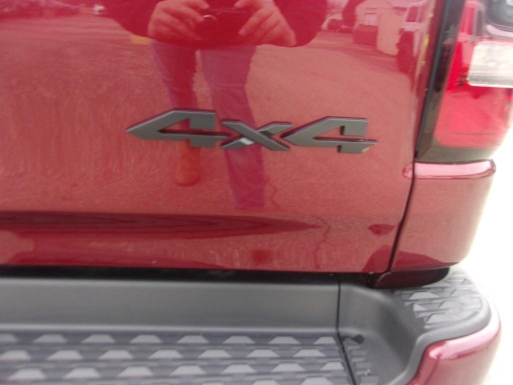 RAM 1500 Sport 4x4 Crew Cab 5'7" Box 2019