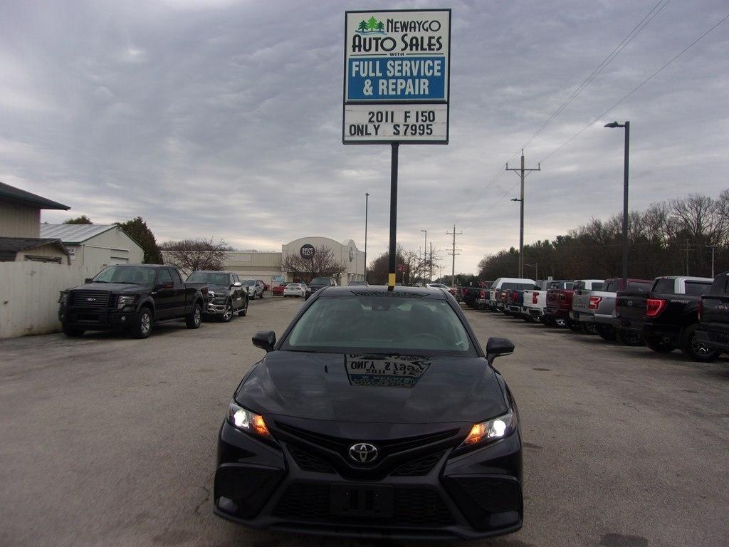 View vehicle photo 2