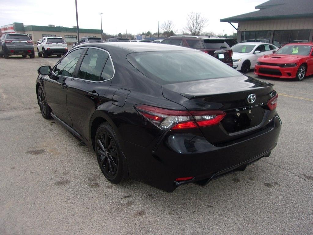 View vehicle photo 7