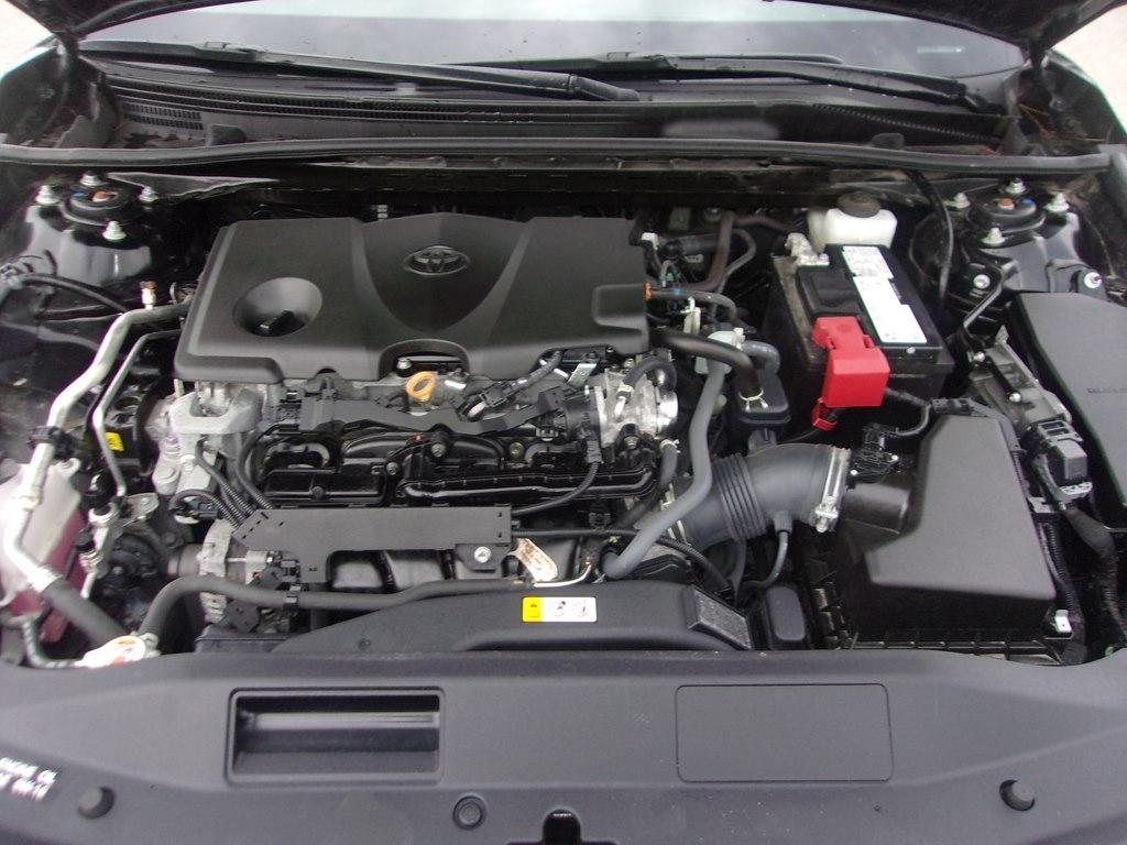 Toyota Camry SE Auto (Natl) 2024