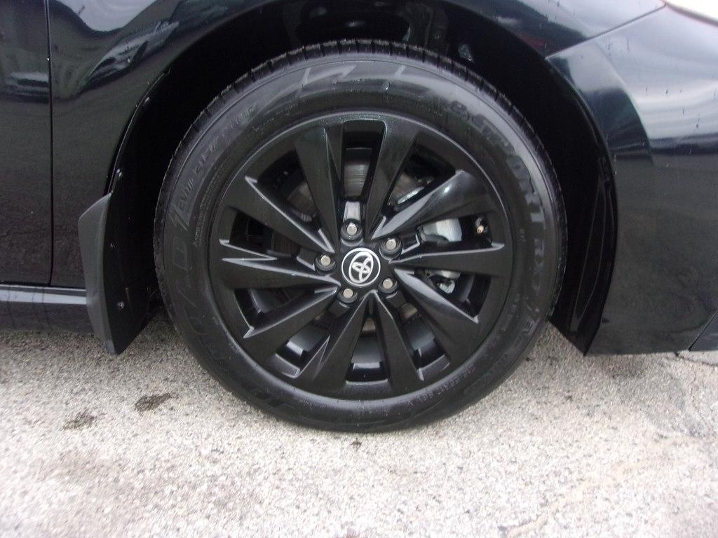 Toyota Camry SE Auto (Natl) 2024