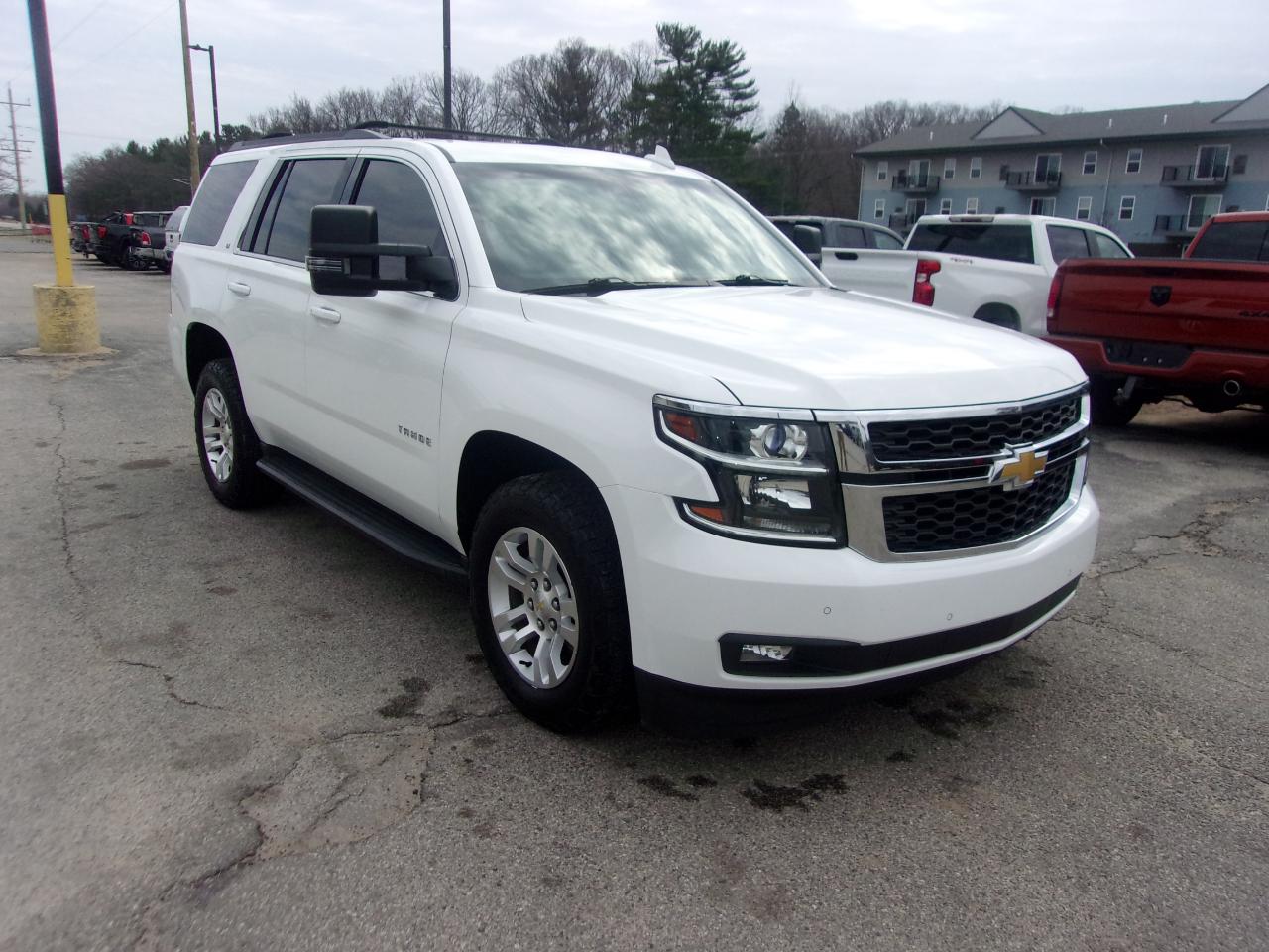 Chevrolet Tahoe 4WD 4dr LT 2015