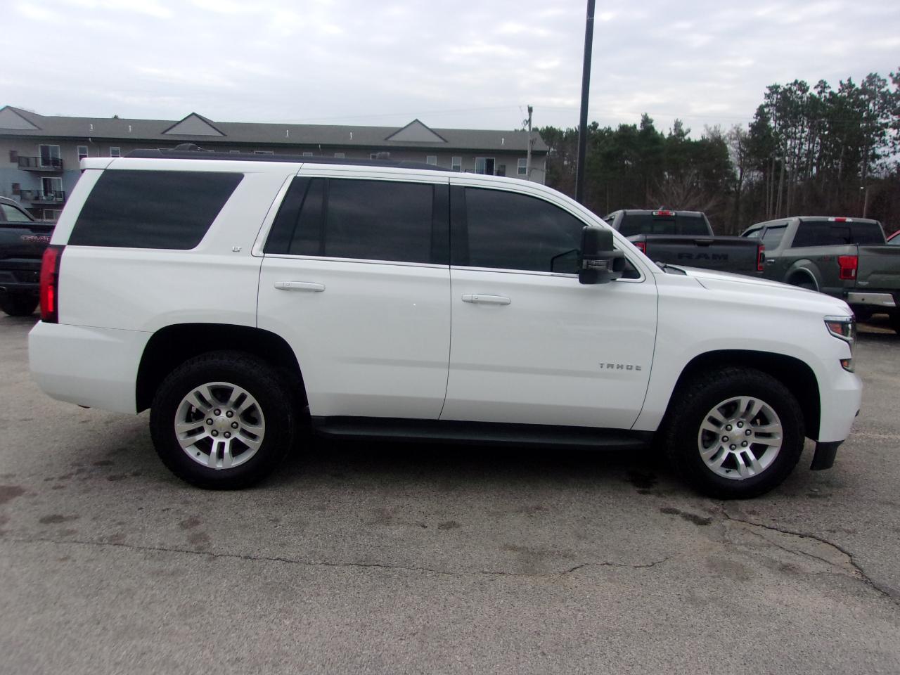 Chevrolet Tahoe 4WD 4dr LT 2015