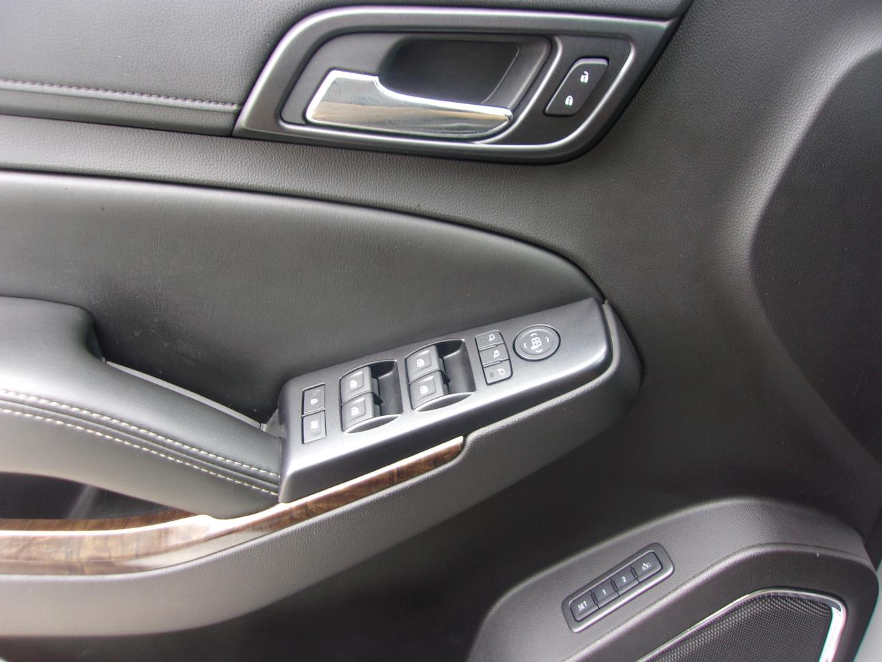 Chevrolet Tahoe 4WD 4dr LT 2015