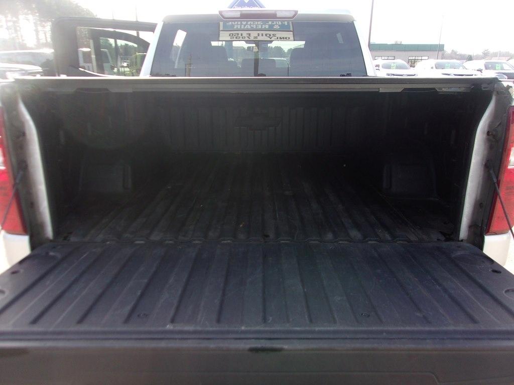 Chevrolet Silverado 1500 LTD 4WD Crew Cab 147" LT 2022