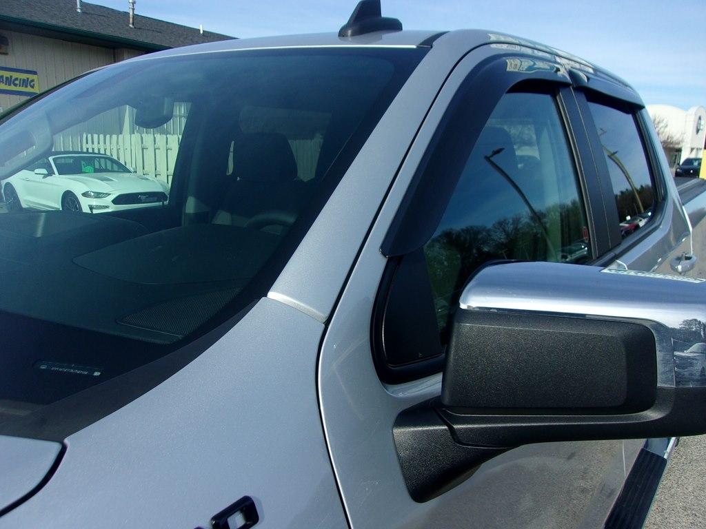 Chevrolet Silverado 1500 LTD 4WD Crew Cab 147" LT 2022