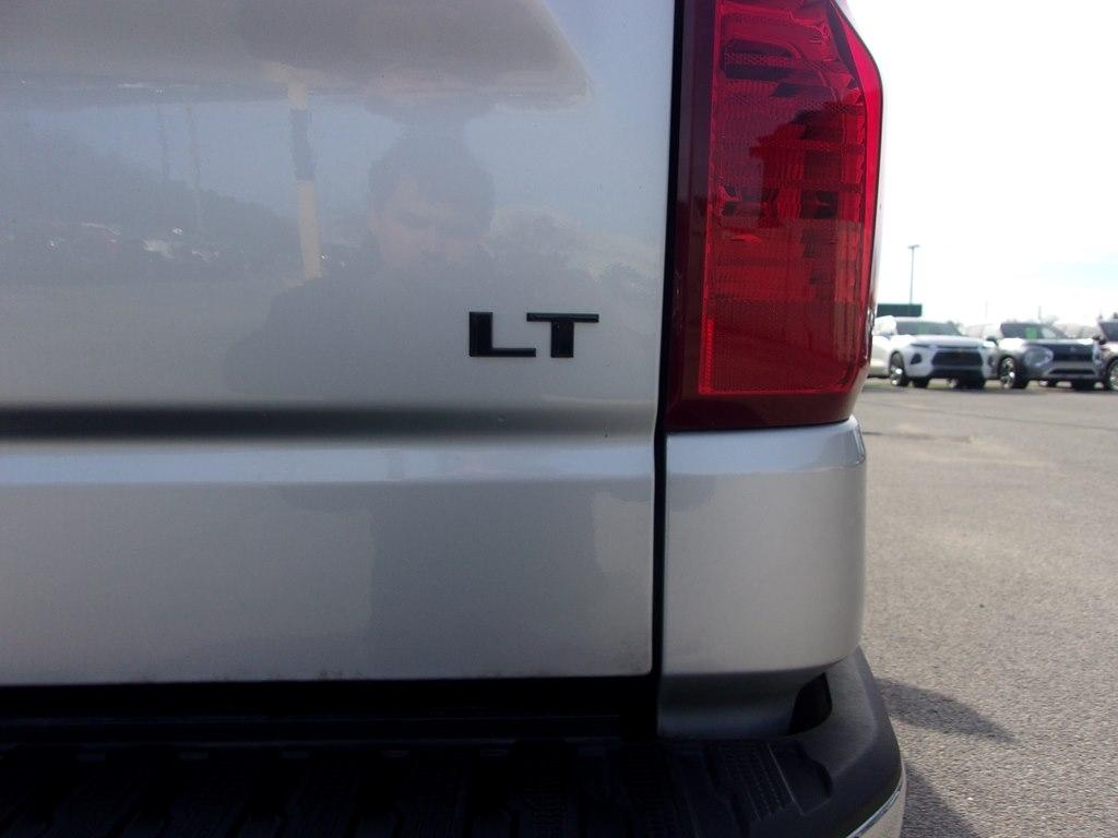 Chevrolet Silverado 1500 LTD 4WD Crew Cab 147" LT 2022