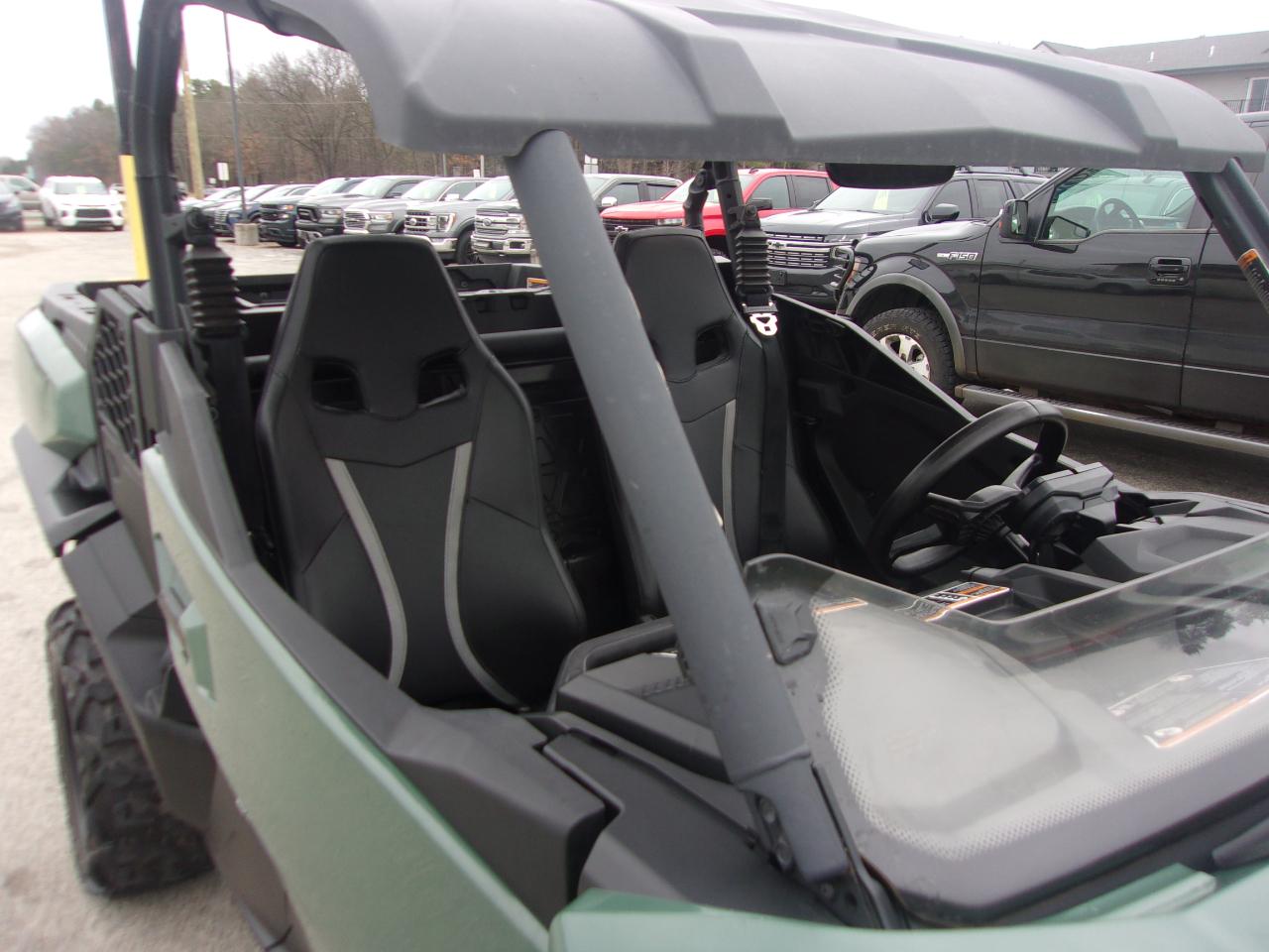 Can-Am Commander  2024