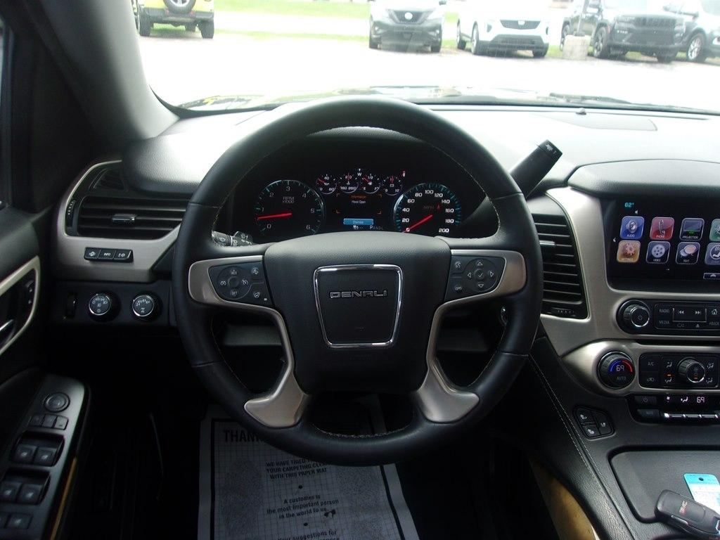 GMC Yukon 4WD 4dr Denali 2017