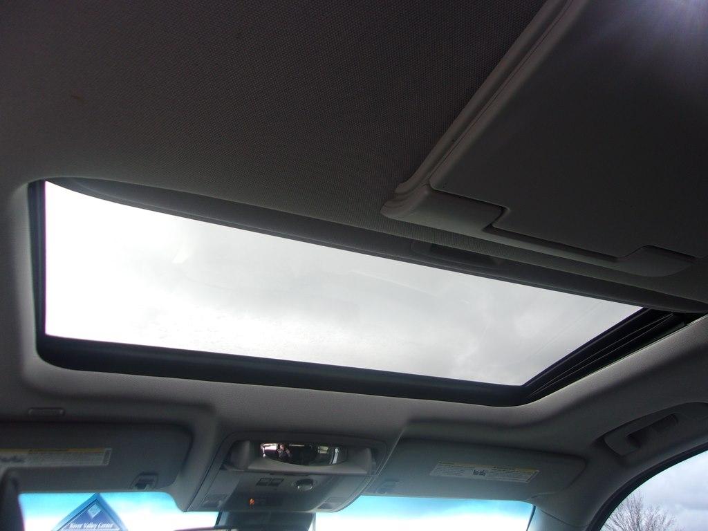 GMC Yukon 4WD 4dr Denali 2017