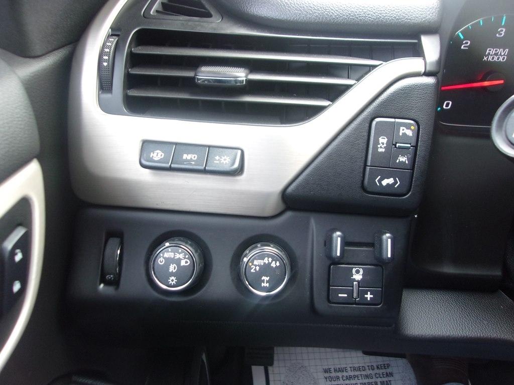 GMC Yukon 4WD 4dr Denali 2017