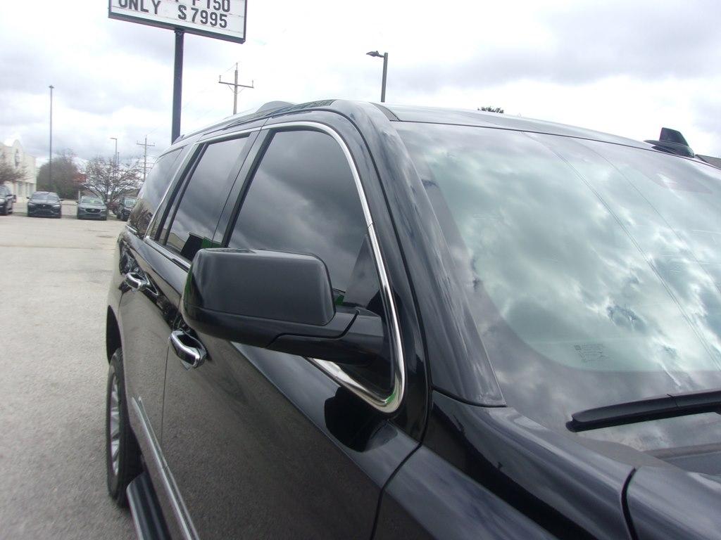 GMC Yukon 4WD 4dr Denali 2017