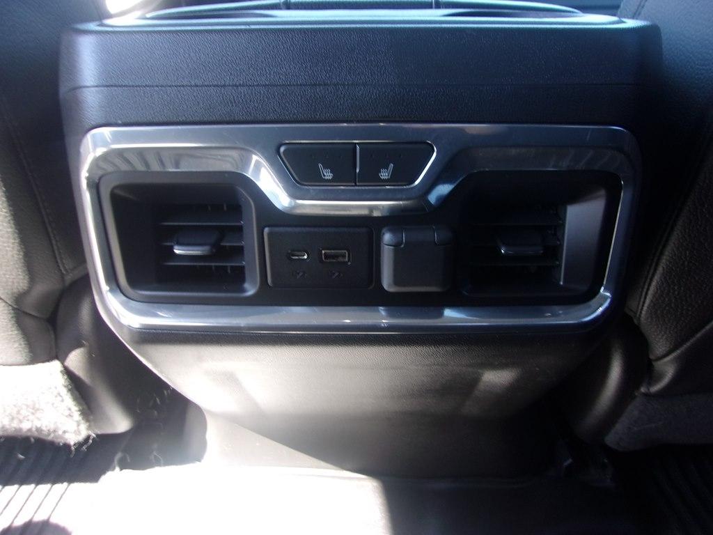 GMC Sierra 1500 4WD Crew Cab 147" Denali 2019