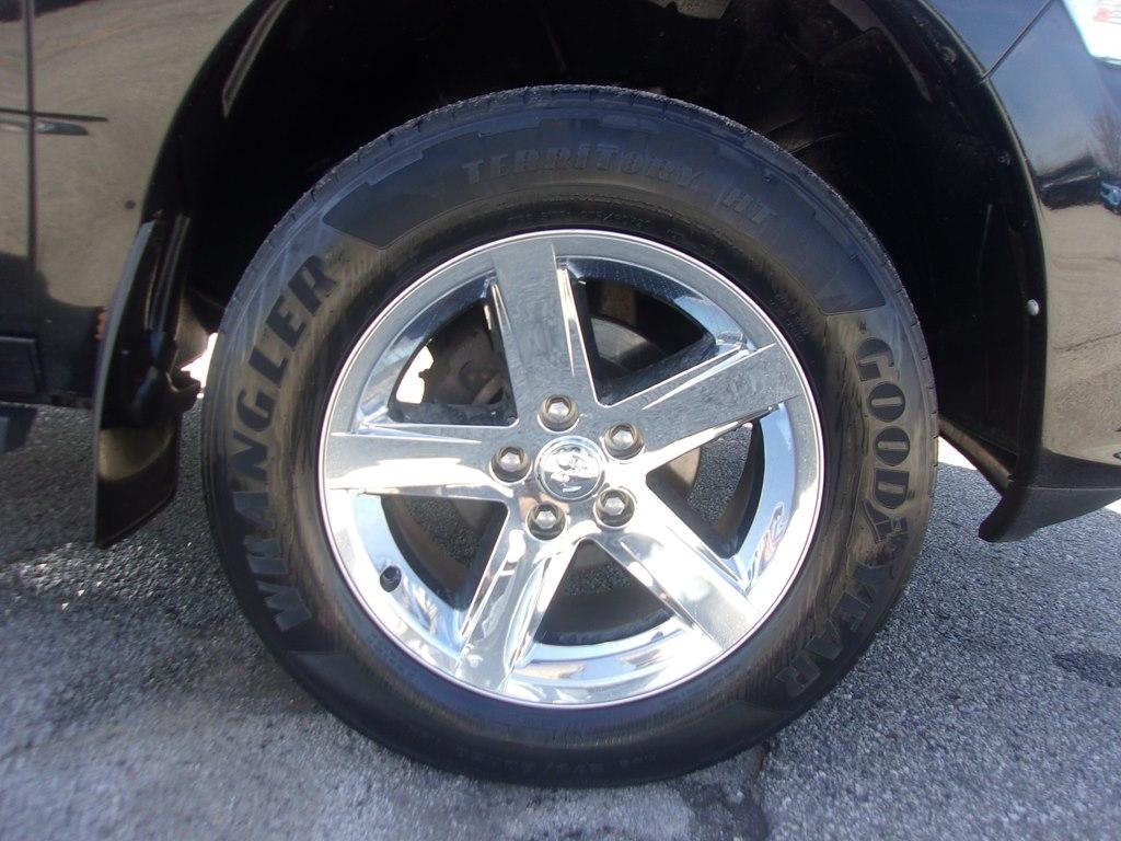 RAM 1500 4WD Crew Cab 140.5" Express 2014