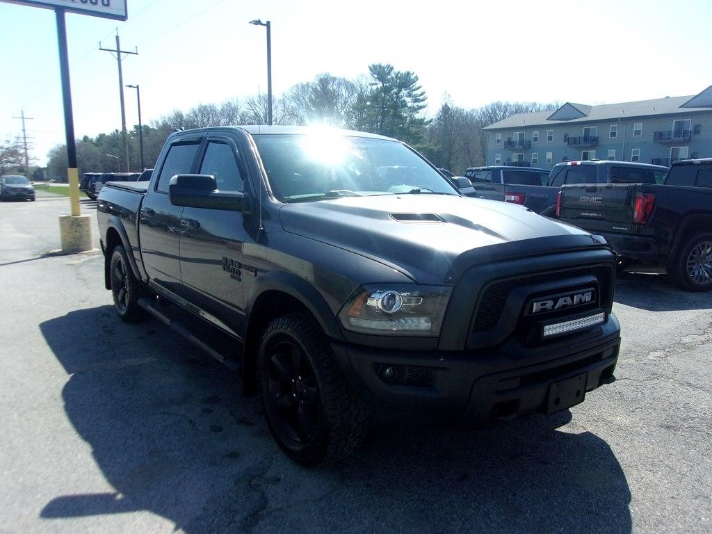 RAM 1500 Classic Warlock 4x4 Crew Cab 5'7" Box 2019