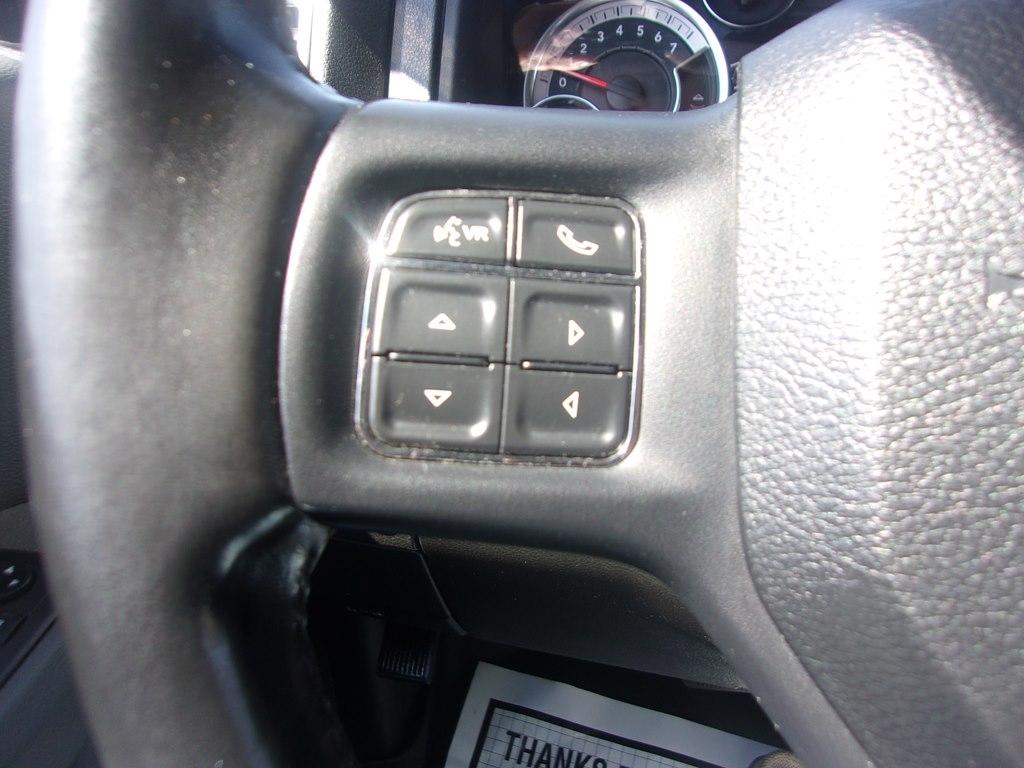 RAM 1500 Classic Warlock 4x4 Crew Cab 5'7" Box 2019