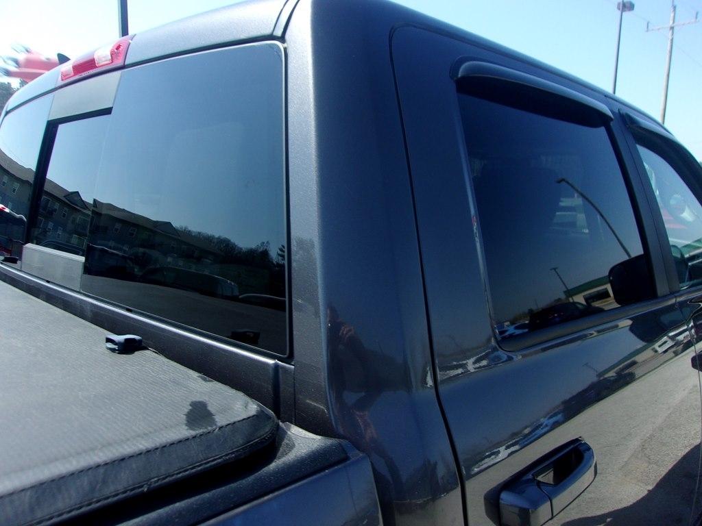 RAM 1500 Classic Warlock 4x4 Crew Cab 5'7" Box 2019