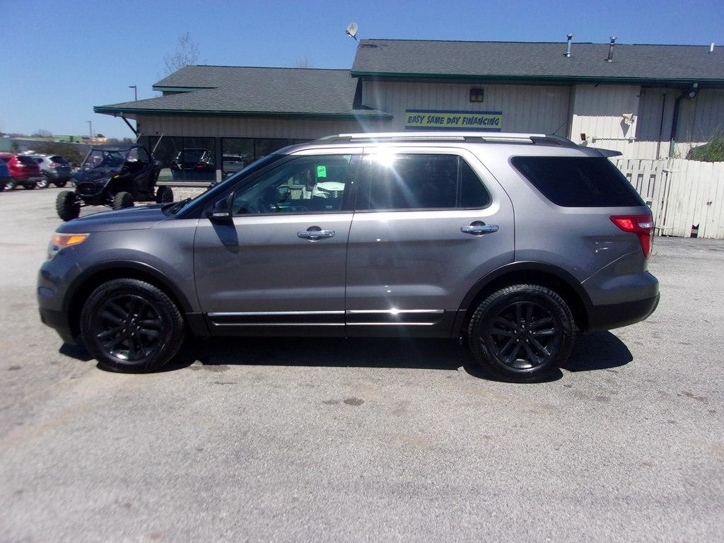 Ford Explorer 4WD 4dr XLT 2013