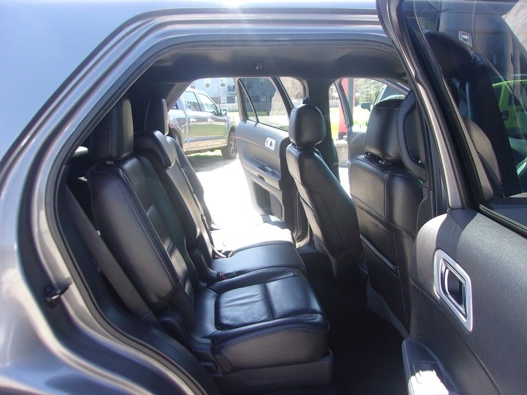 Ford Explorer 4WD 4dr XLT 2013