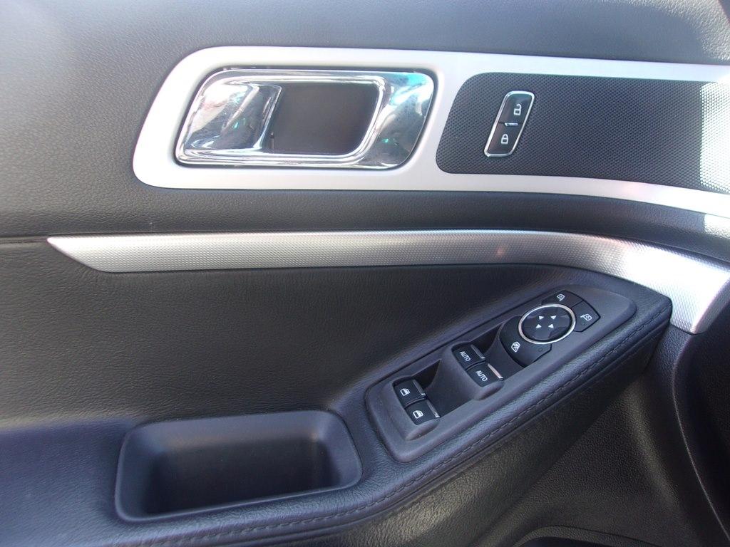 Ford Explorer 4WD 4dr XLT 2013