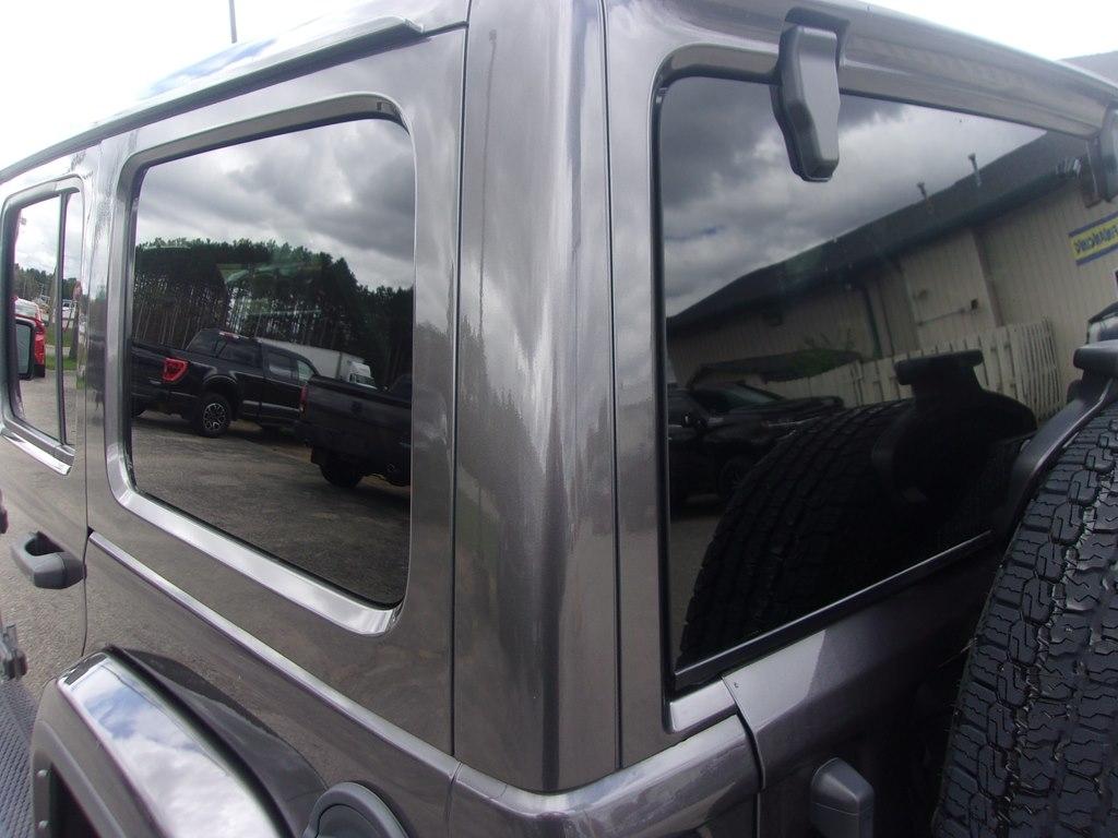 Jeep Wrangler Unlimited Sahara 4x4 2021