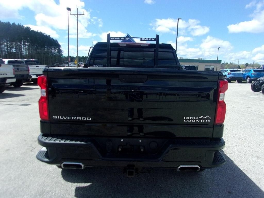 Chevrolet Silverado 1500 LTD 4WD Crew Cab 147" High Country 2022