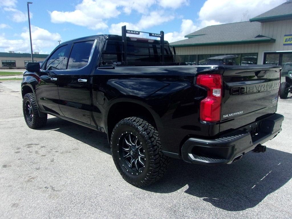 Chevrolet Silverado 1500 LTD 4WD Crew Cab 147" High Country 2022