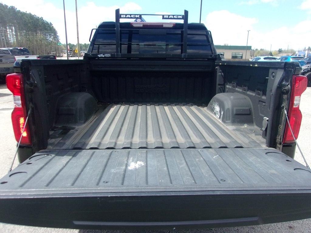 Chevrolet Silverado 1500 LTD 4WD Crew Cab 147" High Country 2022