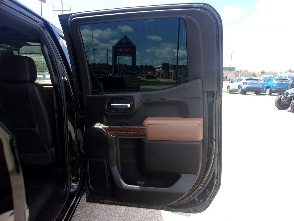 Chevrolet Silverado 1500 LTD 4WD Crew Cab 147" High Country 2022