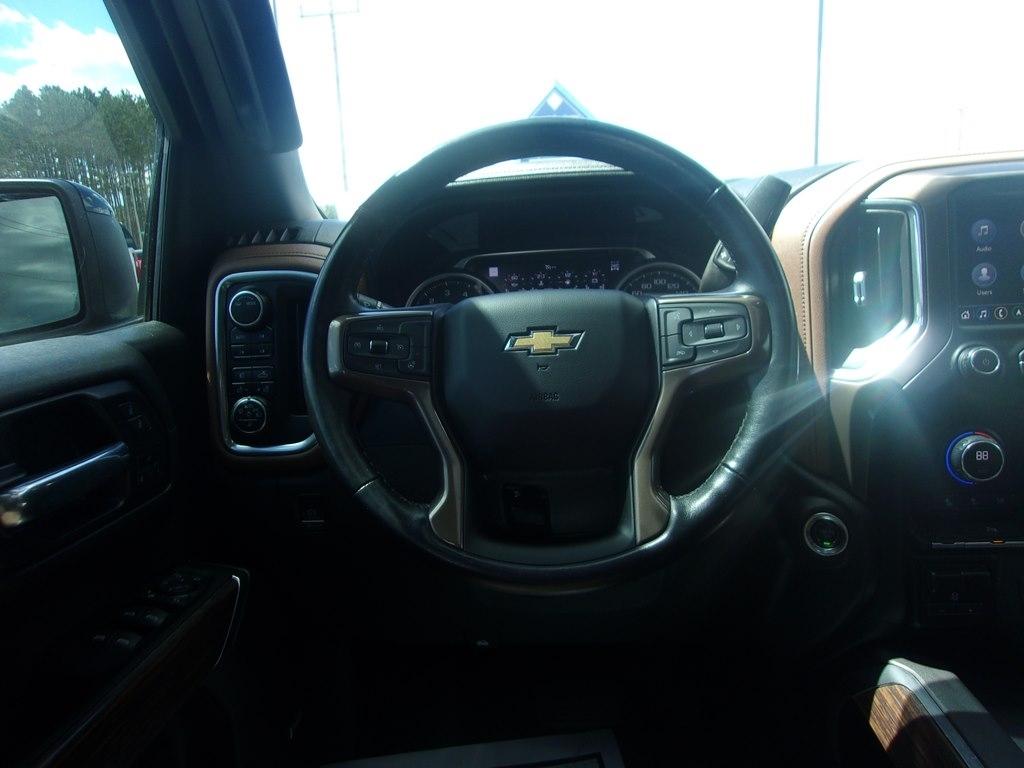 Chevrolet Silverado 1500 LTD 4WD Crew Cab 147" High Country 2022