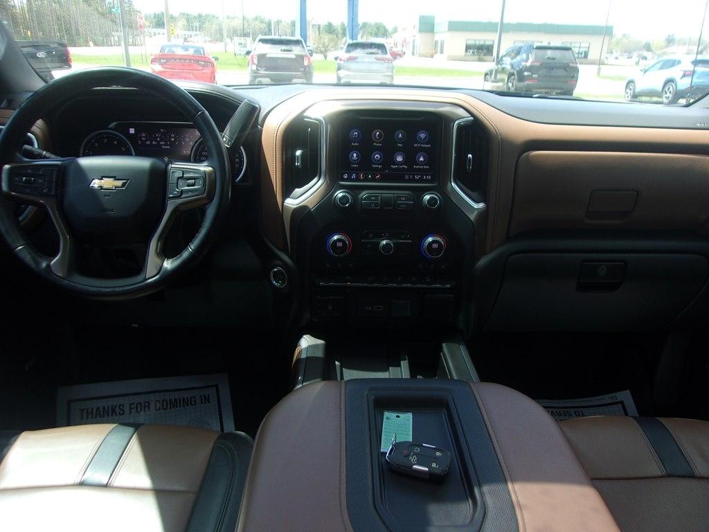 Chevrolet Silverado 1500 LTD 4WD Crew Cab 147" High Country 2022